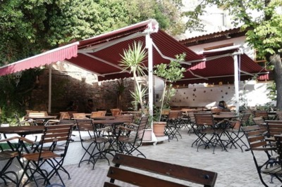 Yeni Eski Cafe & Bar