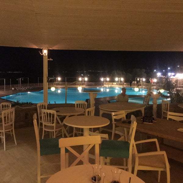 İnta Love Resto & Bar