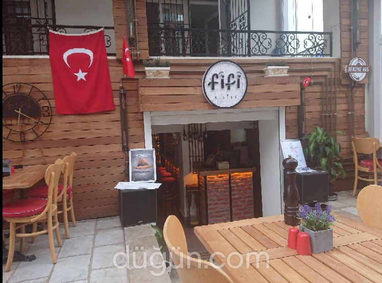 Fifi Bistro