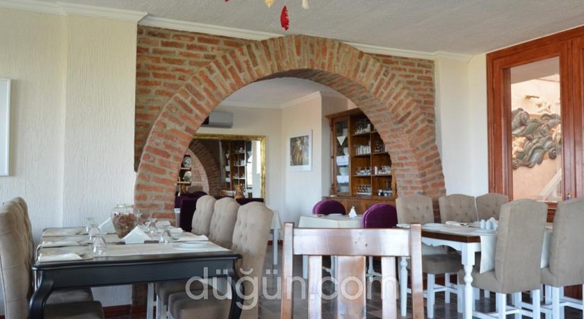 Aeneas Boutique Hotel