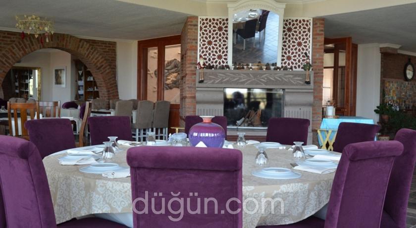 Aeneas Boutique Hotel