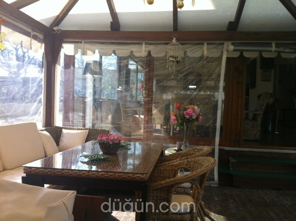 Şerbet Cafe & Restaurant