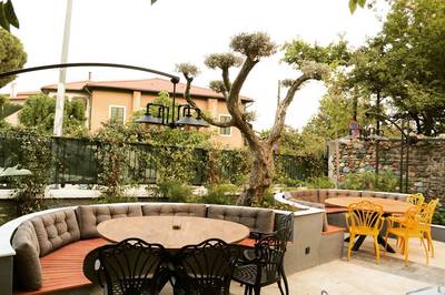 Buenas Bistro & Lounge