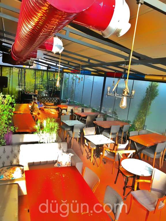 Buenas Bistro & Lounge