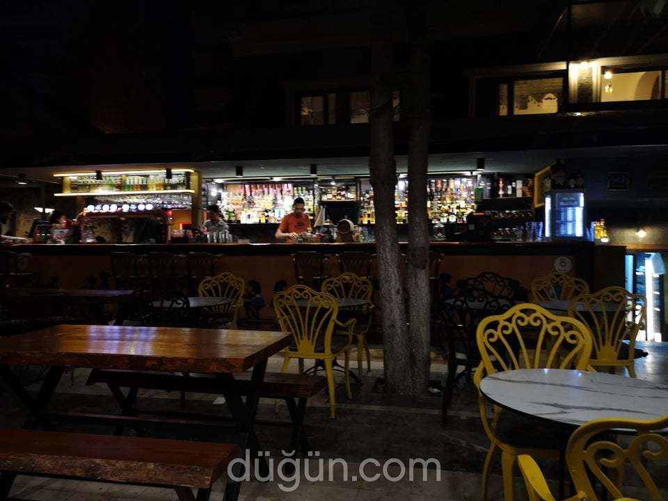 Buenas Bistro & Lounge