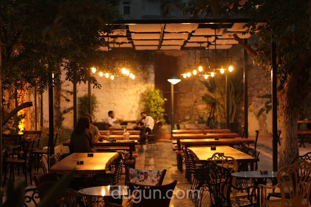 Buenas Bistro & Lounge