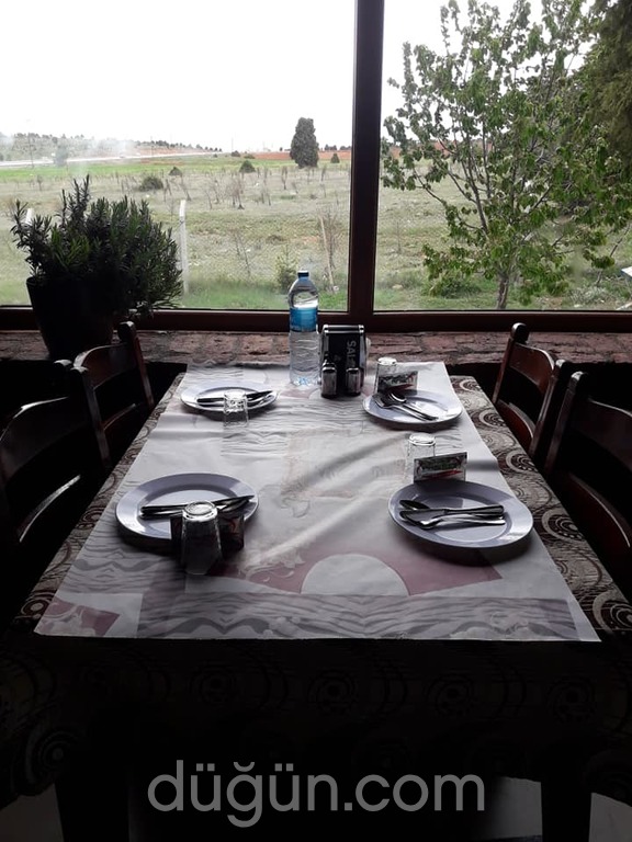 Kızılören Kirazlı Bahçe