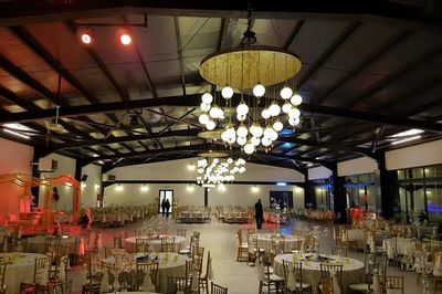 Rönesans Toplantı ve Düğün Salonu