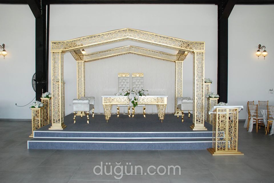 Rönesans Toplantı ve Düğün Salonu