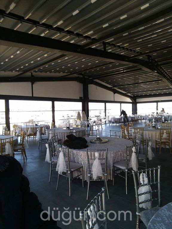 Rönesans Toplantı ve Düğün Salonu