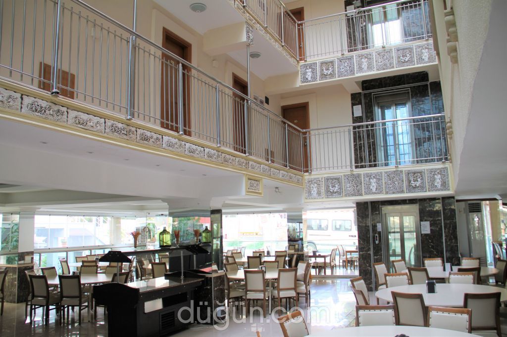 Temple Miletos Hotel