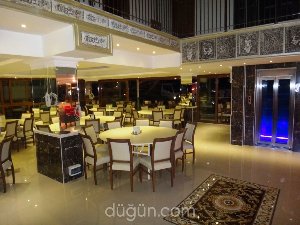 Temple Miletos Hotel