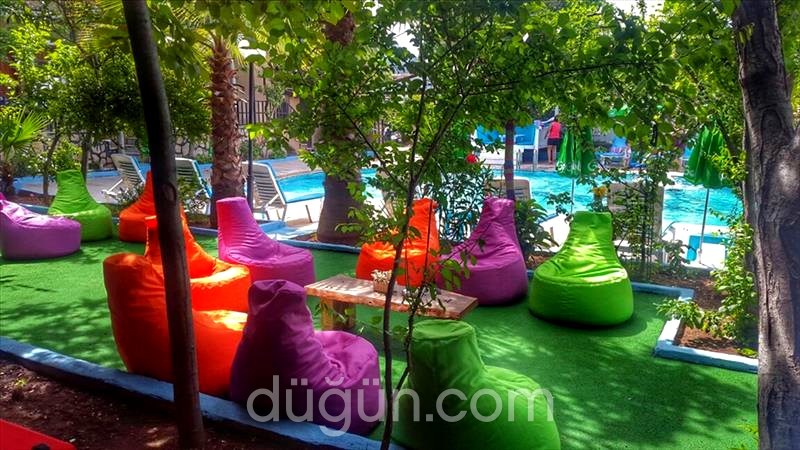 Nicholas Garden Hotel