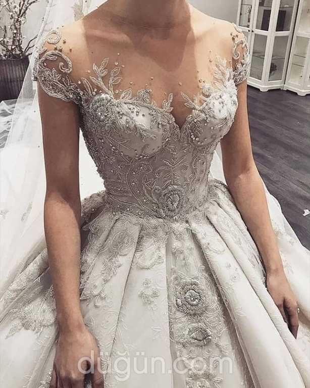 D6 Wedding Dress