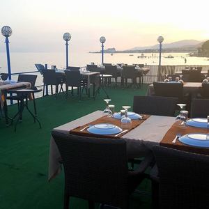 Set Beach & Restaurant
