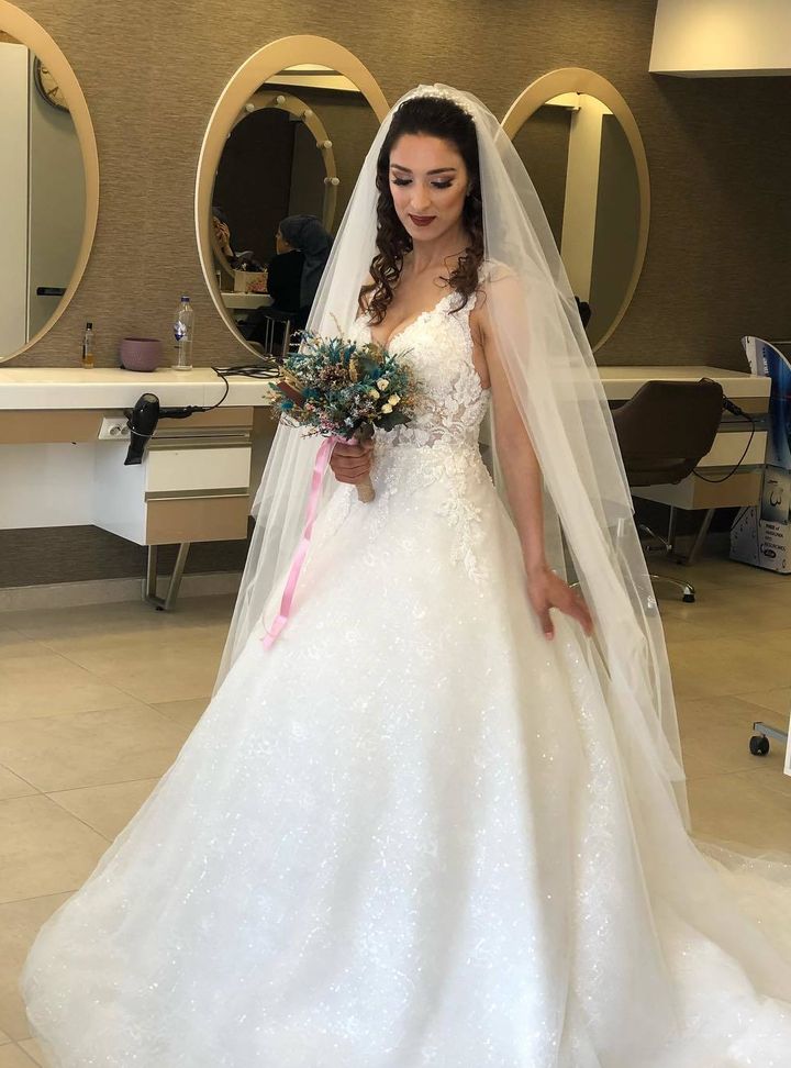 Gülnaz Yıldırım Gelinlik 41