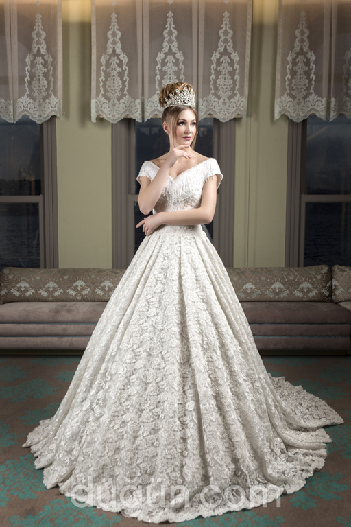 Gülnaz Yıldırım Gelinlik