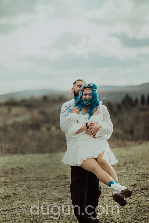 Kalbimizde Düğün Var