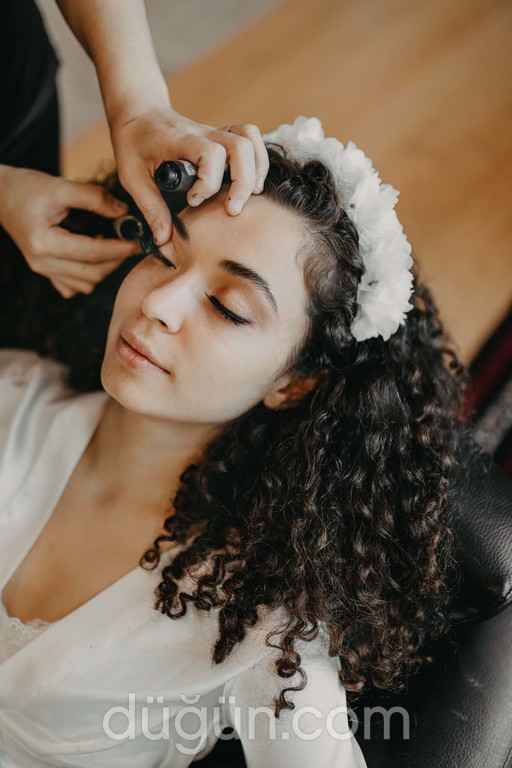 Kalbimizde Düğün Var