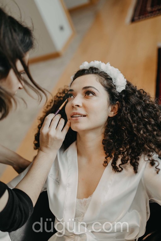 Kalbimizde Düğün Var