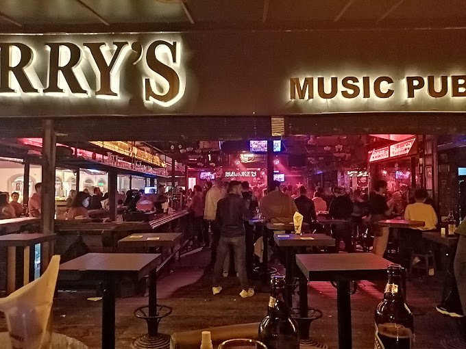 Harry's Pub