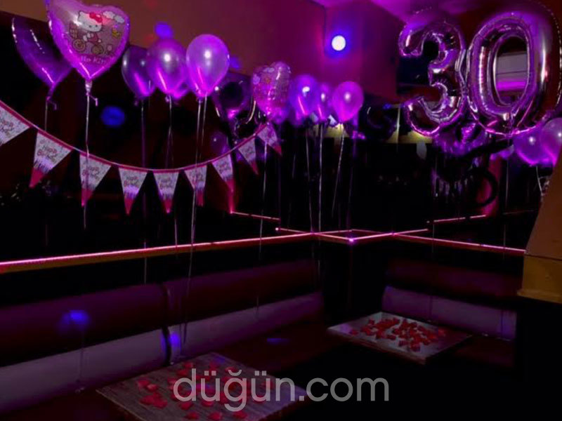 Mido Karaoke Bar