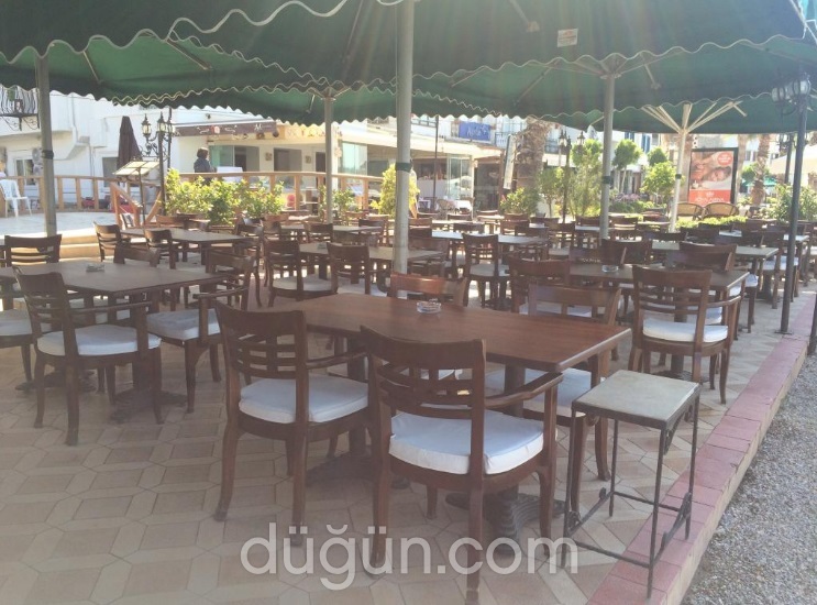 Penguen Cafe & Restaurant