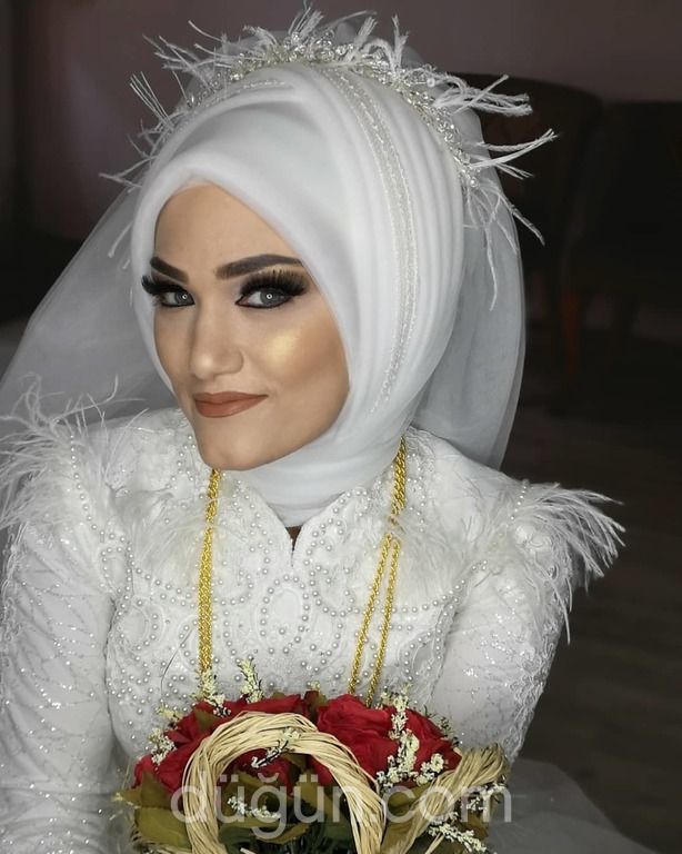 Ceren Gelinlik & Kuaför Salonu