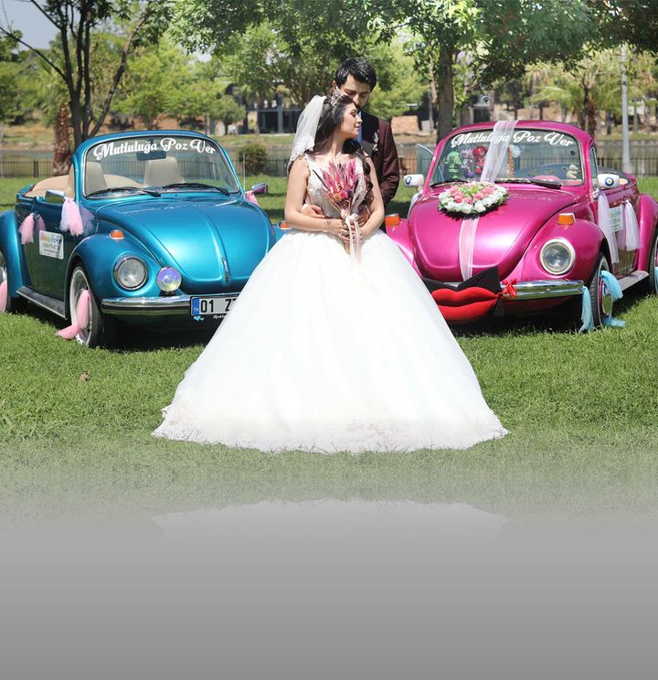 Mutluluğa Poz Ver