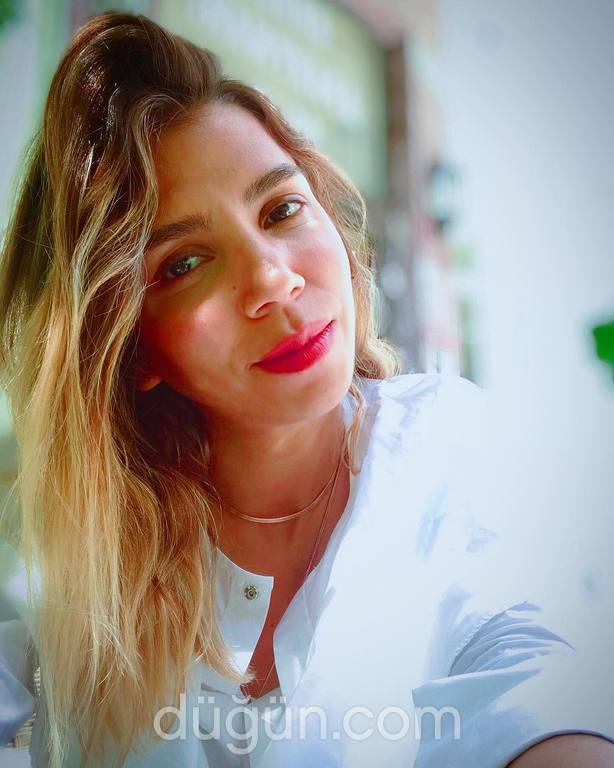 Hair & Makeup Saloon by Özge