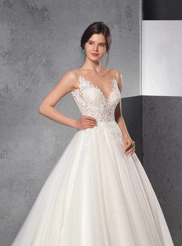 UGB170098  A Kesim Göğüs Dekolteli Romantik Gelinlik