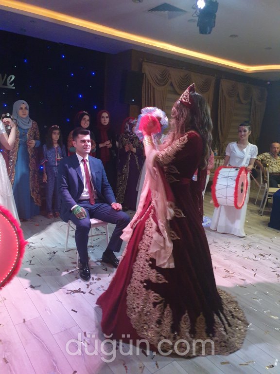 Düğün Dansı Merkezi