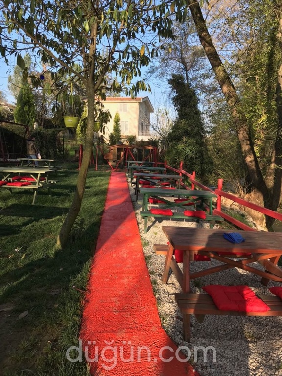 Birçe Kahvaltı Bahçe