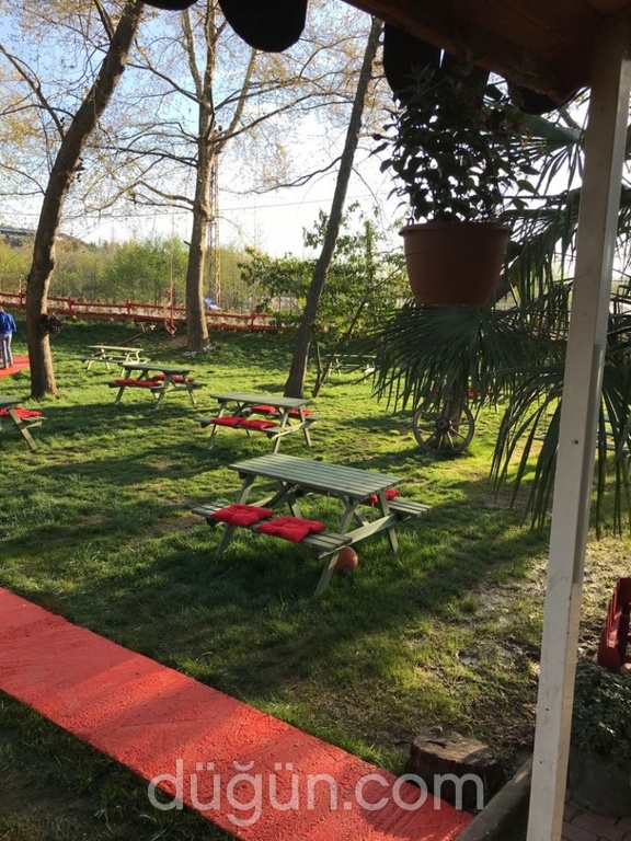 Birçe Kahvaltı Bahçe
