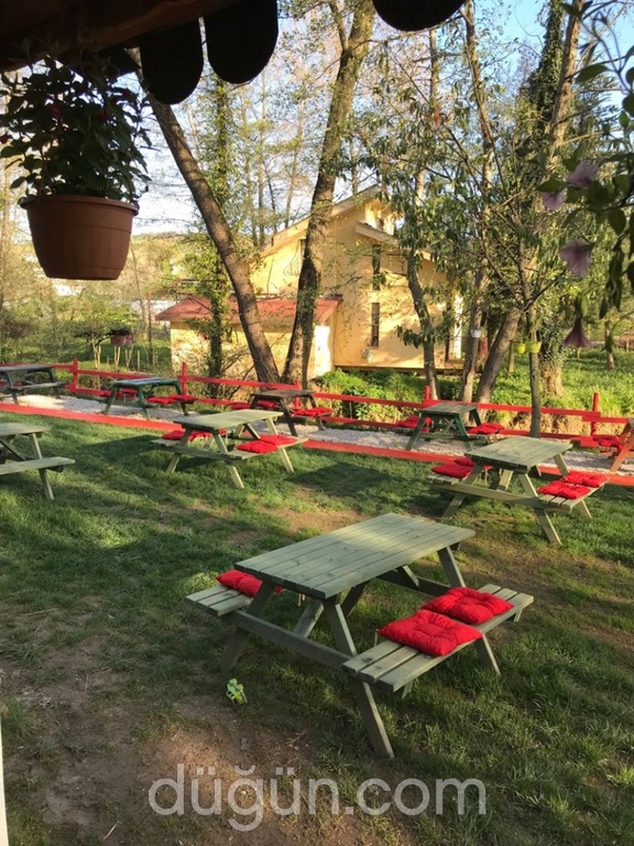 Birçe Kahvaltı Bahçe