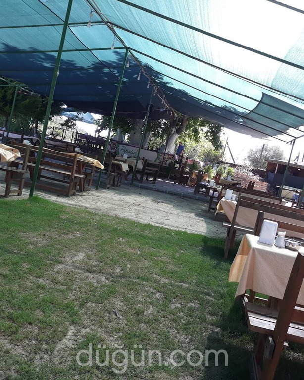 Beyaz  Papatya Kahvaltı Salonu