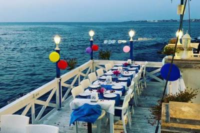 Rhossus Cafe & Restaurant