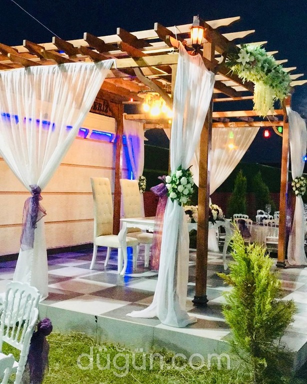 Çağrı Kır Düğün SaIonu