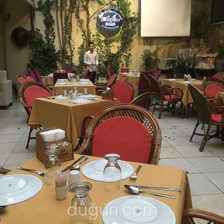 Sahra Cafe & Restaurant