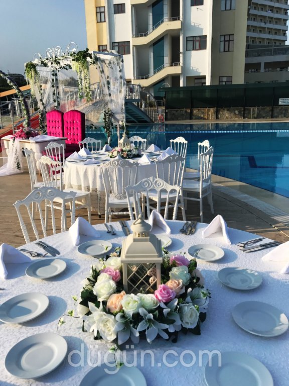 Eser Diamond Hotel & Convention Center