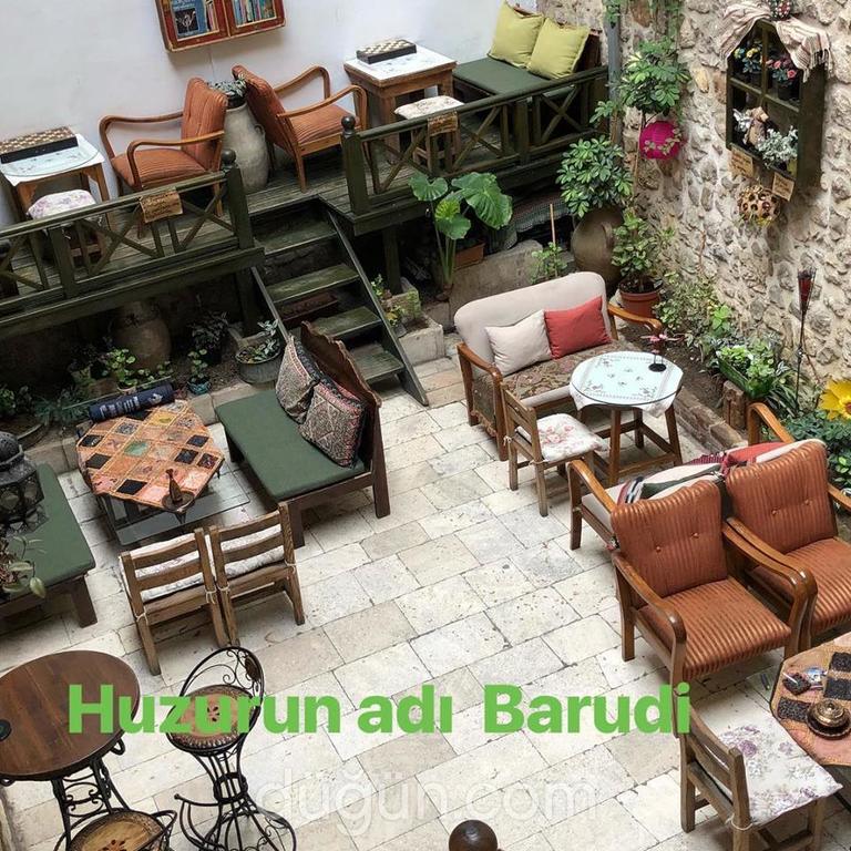 Barudi Cafe & Bar