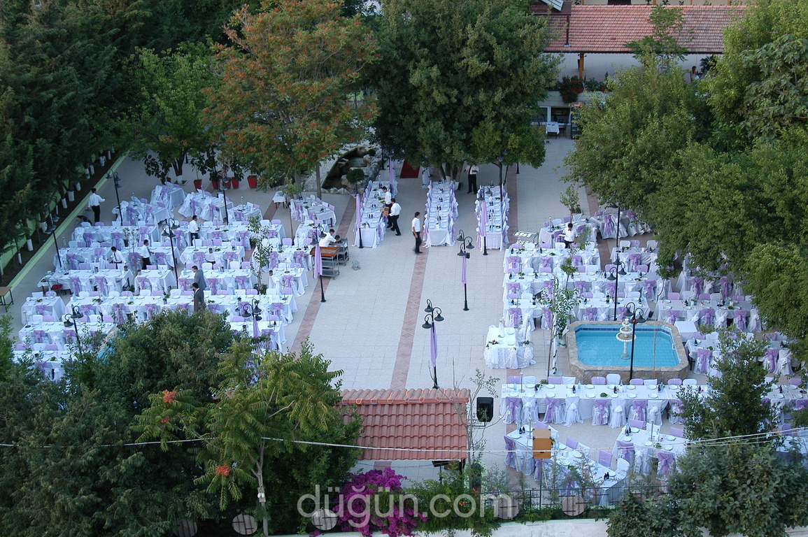 Yeni Bahar Kır Bahçesi ve Düğün Salonu