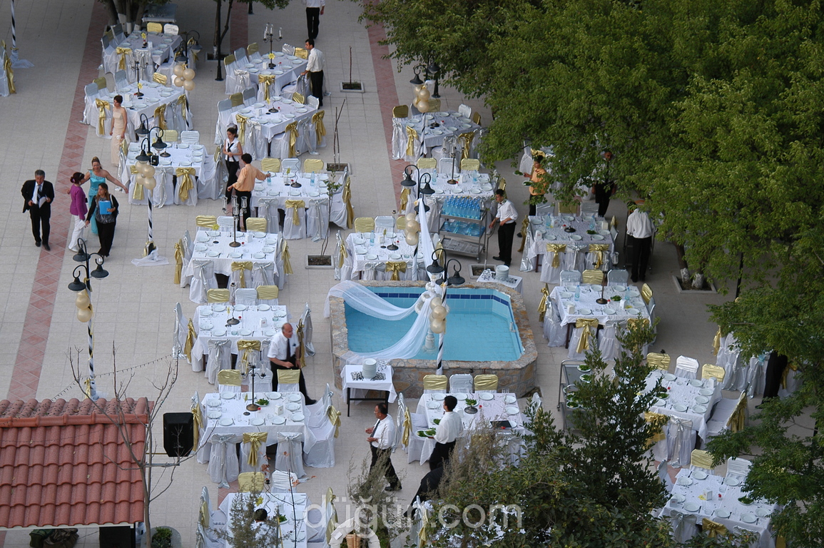 Yeni Bahar Kır Bahçesi ve Düğün Salonu