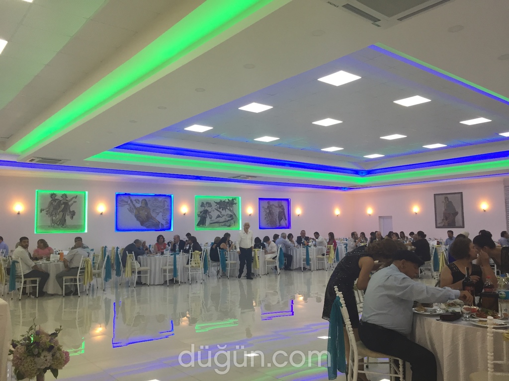 Yeni Bahar Kır Bahçesi ve Düğün Salonu