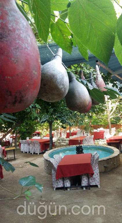 Pınaraltı Kır Bahçesi