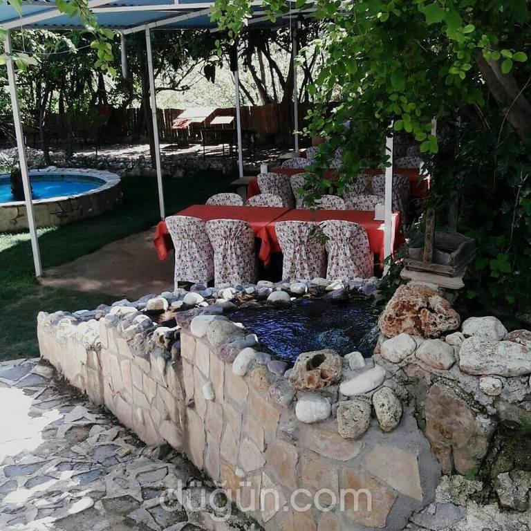 Pınaraltı Kır Bahçesi