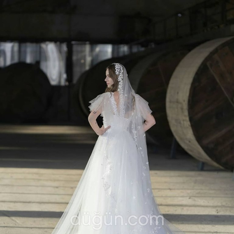 Emine Yıldırım Gelinlik