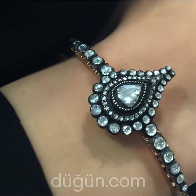 Nebil Gold & Diamond