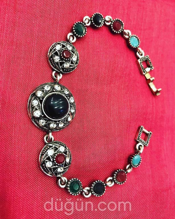 Hira Kına ve Bijuteri