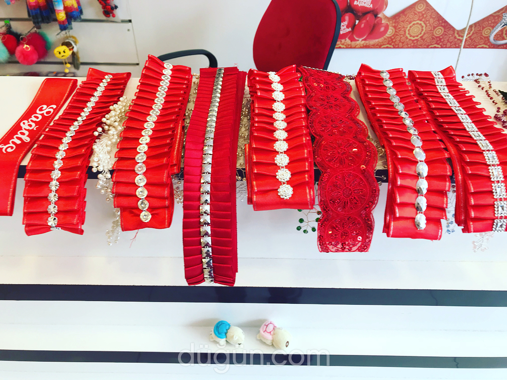 Hira Kına ve Bijuteri